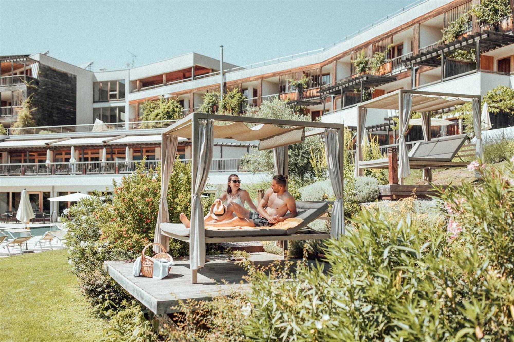 Biohotel Theiner'S Garten Lana Esterno foto