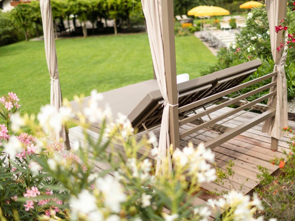 Biohotel Theiner'S Garten Lana Esterno foto