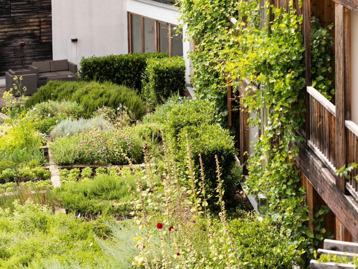 Biohotel Theiner'S Garten Lana Esterno foto